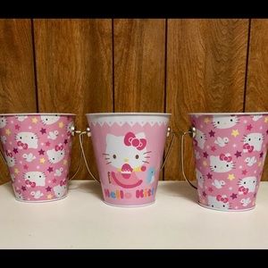 🦋SOLD🦋 Hello Kitty Tin Containers Set